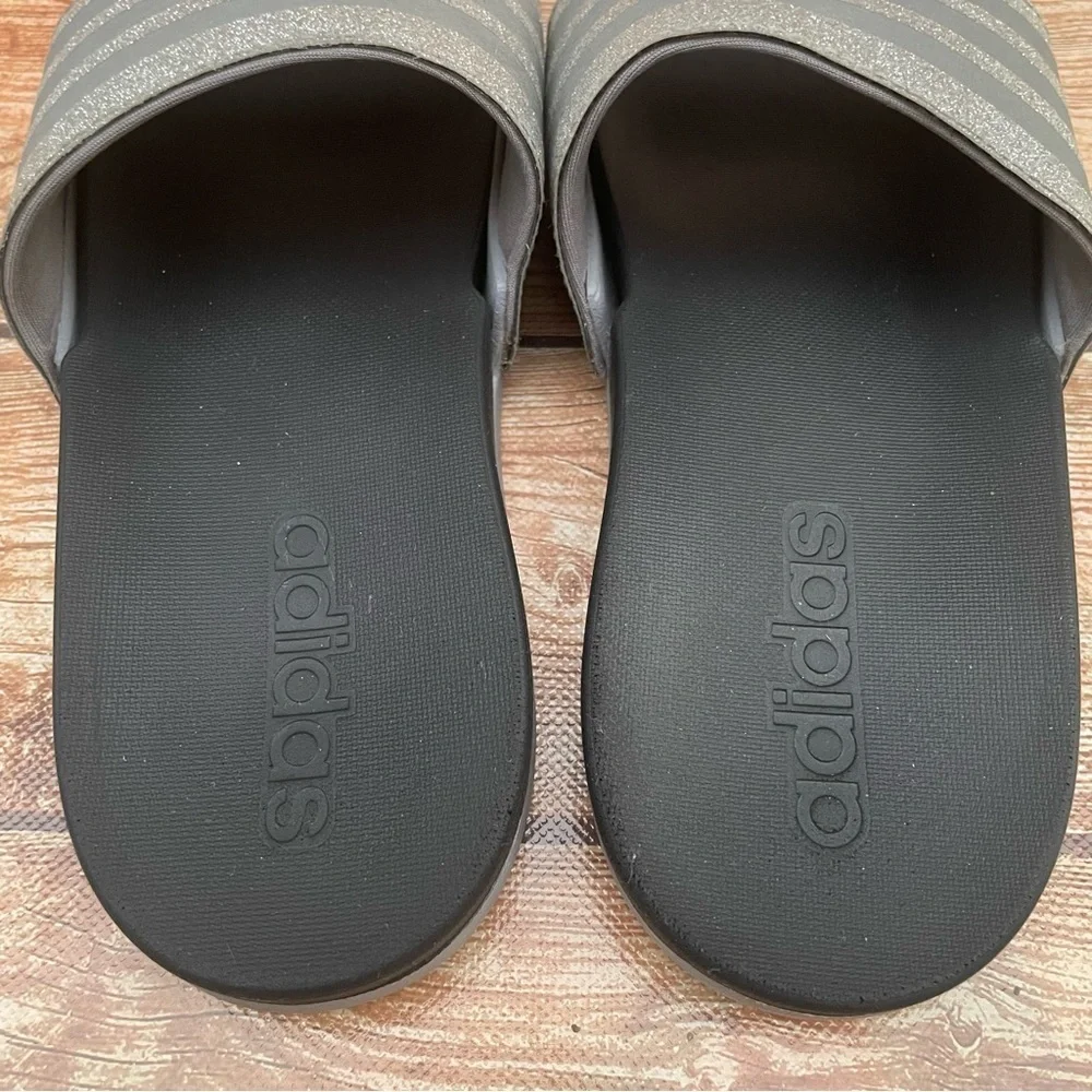 Adidas Girl slide sandals black silver size 2